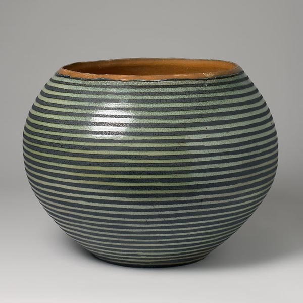Stribet kar, h. 40 cm, d. 58 cm, 2005
